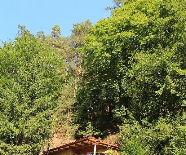Malbenka - Na Skale Pod Hradem Jaktstuga Kokorin